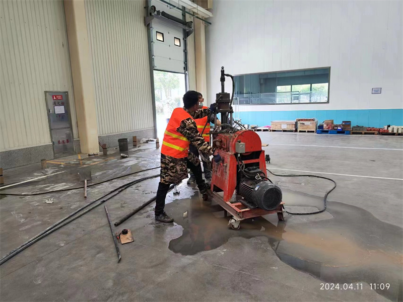 包头厂房地面下沉塌陷注浆加固施工